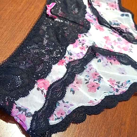Victoria's Secret Vintage Dream Angels Bikini NWOT - Picture 4 of 10